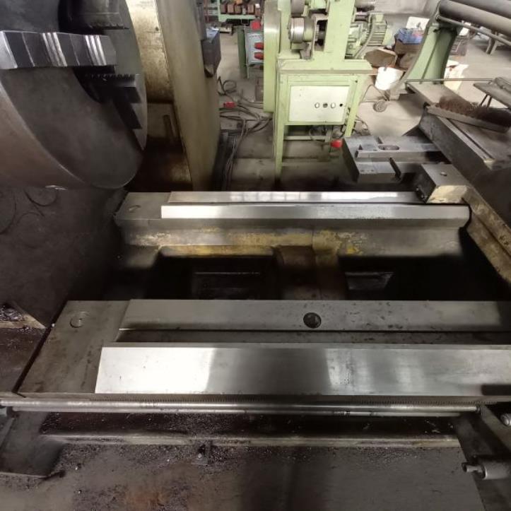 Maschinen und Einrichtungen eines deutschen Metallbauunternehmens-6