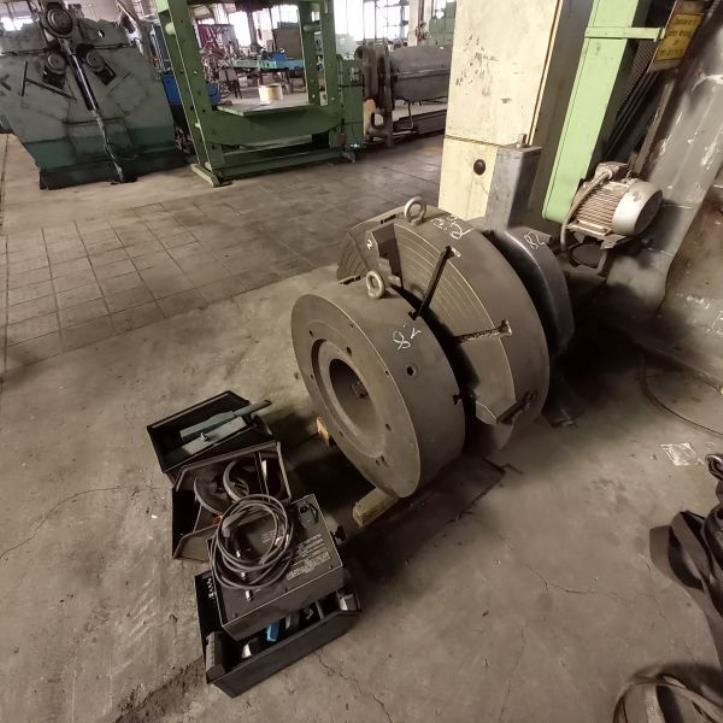 Maschinen und Einrichtungen eines deutschen Metallbauunternehmens-7