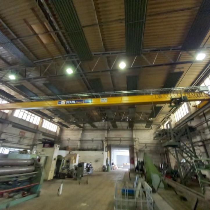 Maschinen und Einrichtungen eines deutschen Metallbauunternehmens-1