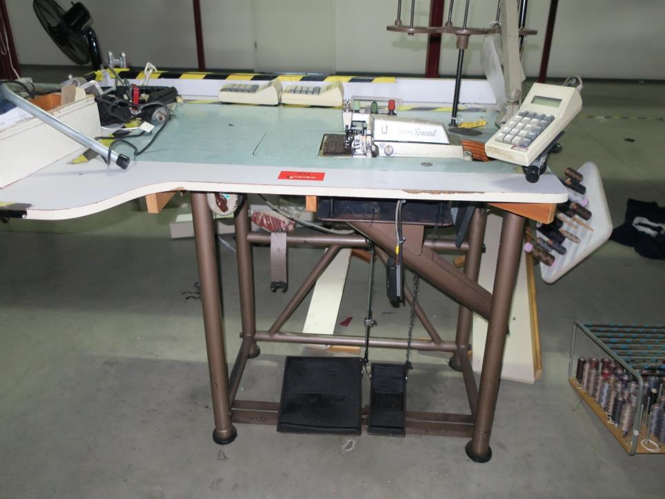 Machines de traitement des textiles-3