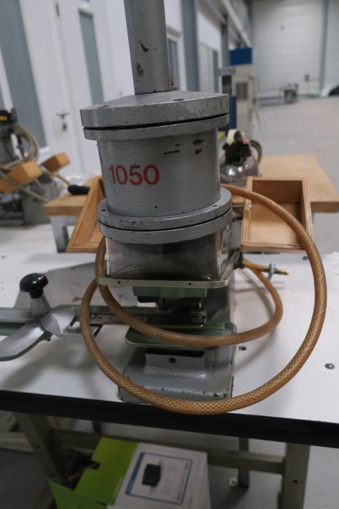 Stroje na zpracování textilu-1