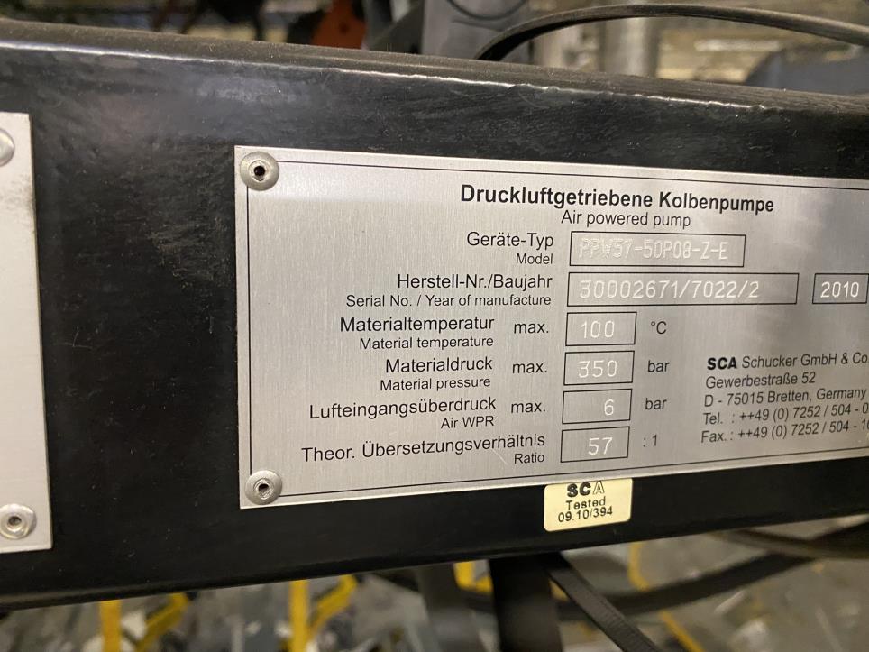 Roboty i maszyny KUKA z sektora budowy pojazdów-2