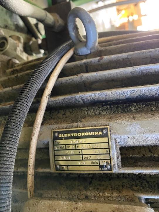 Holzbearbeitungsmaschinen und Anlagen einer Tischlerei-6