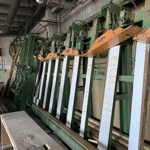 Thickening press for adhesives wood sticks