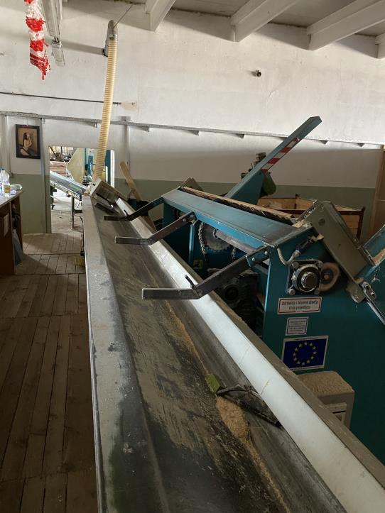 Machines à bois et installations d'une menuiserie-1