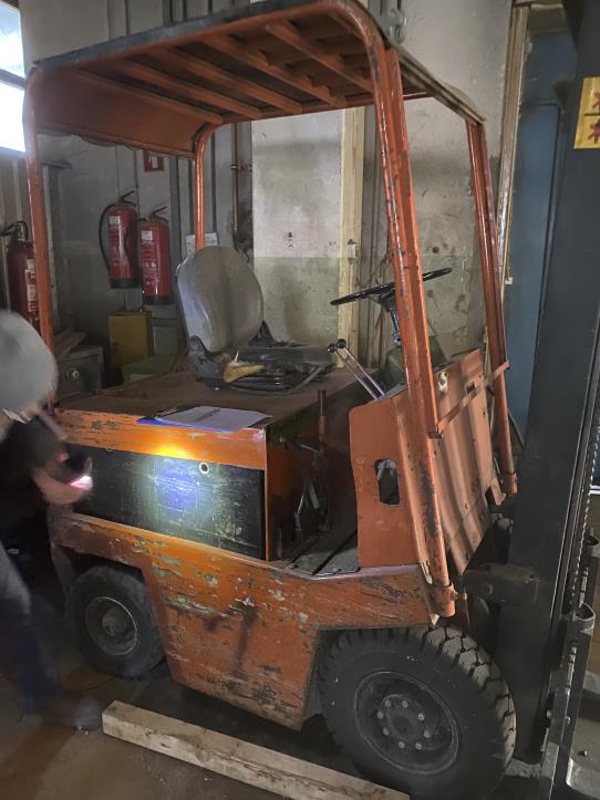 Rabljeni in dobro vzdrževani Stroji in oprema za obdelavo lesa -1