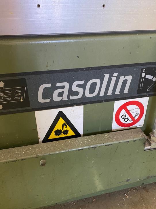 Holzbearbeitungsmaschinen und Anlagen einer Tischlerei-2