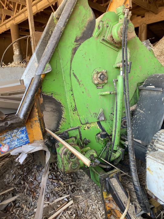 Rabljeni in dobro vzdrževani Stroji in oprema za obdelavo lesa -2