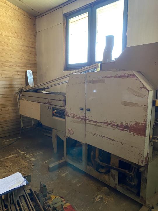 Dřevoobráběcí stroje a systémy v truhlářství-1