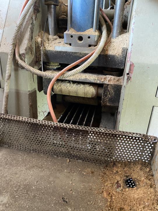 Dřevoobráběcí stroje a systémy v truhlářství-5