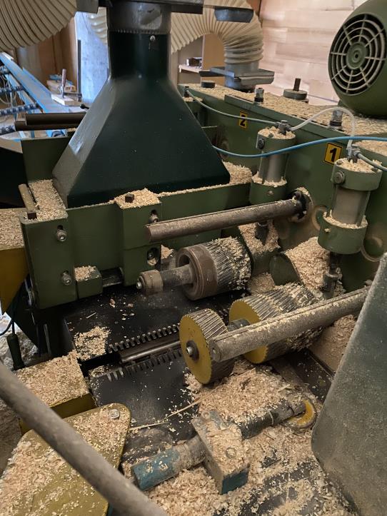 Rabljeni in dobro vzdrževani Stroji in oprema za obdelavo lesa -1