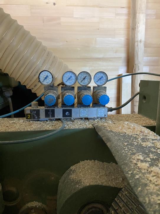 Rabljeni in dobro vzdrževani Stroji in oprema za obdelavo lesa -6