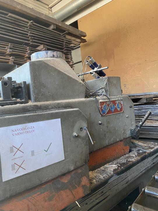 Dřevoobráběcí stroje a systémy v truhlářství-3