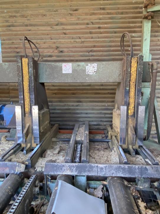 Dřevoobráběcí stroje a systémy v truhlářství-5