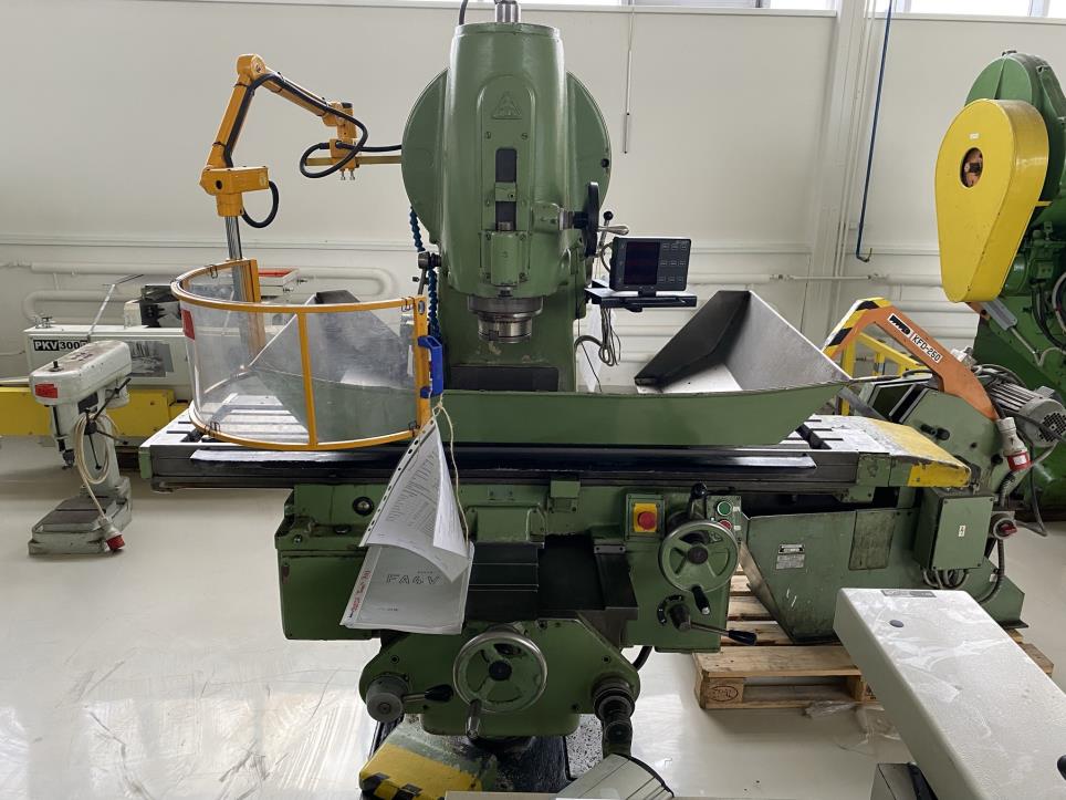 Kovoobrábecí stroje a pracovní obuv-2