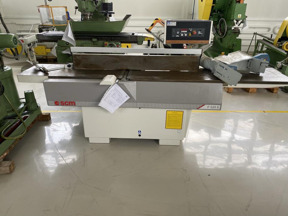 Metallbearbeitungsmaschinen und Arbeitsausrüstung (Sicherheitsschuhe)-2