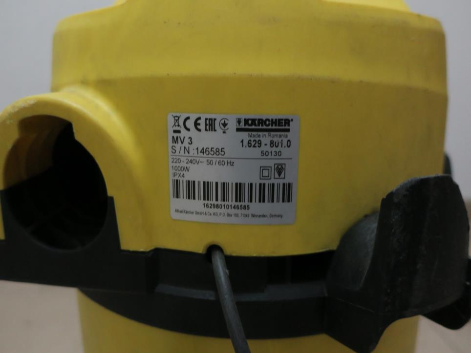 Stroji v tovarni pohištva-4