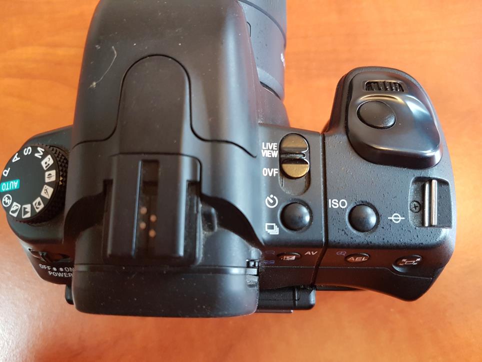 Máquinas en una fábrica de muebles-3