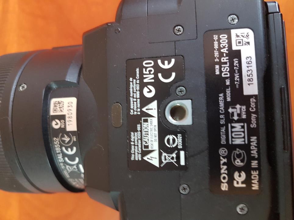 Máquinas en una fábrica de muebles-5