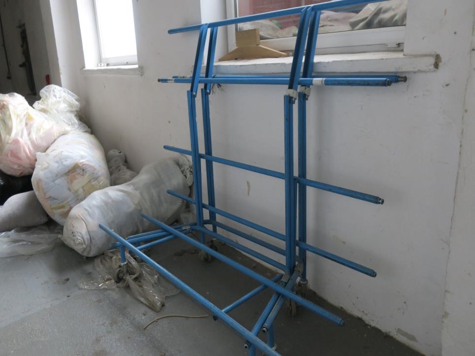 Machines d´une usine de meubles-2