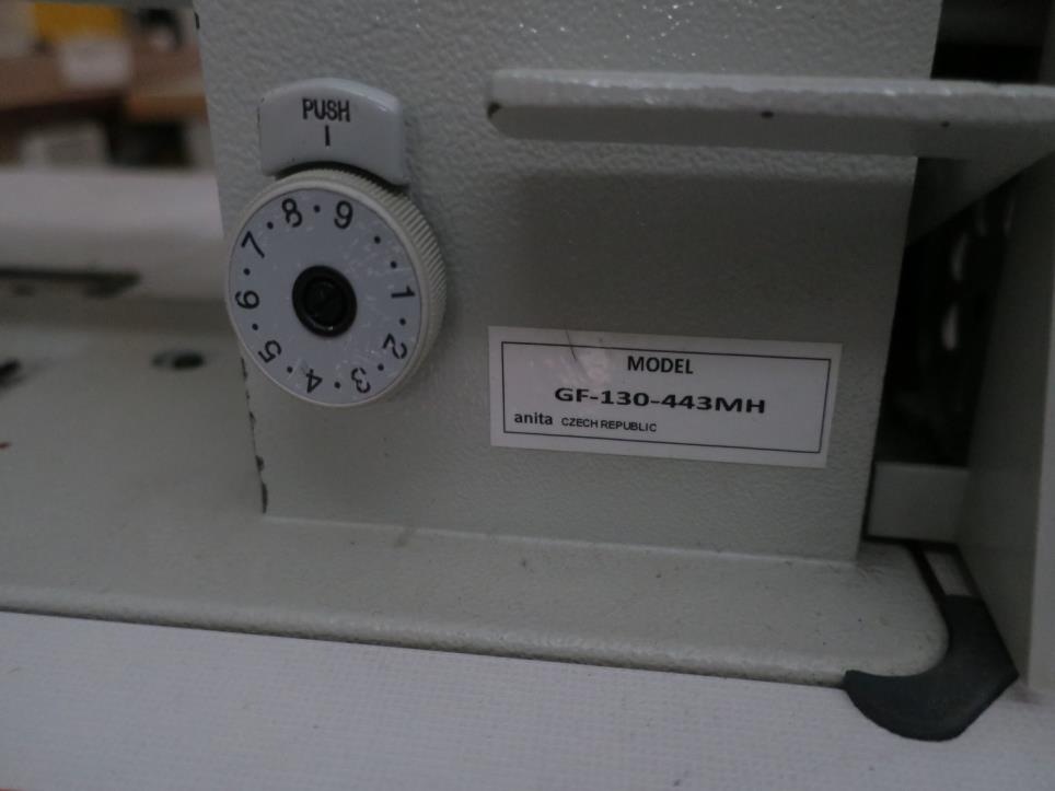 Stroji v tovarni pohištva-3