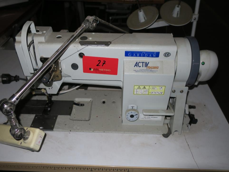 Stroji v tovarni pohištva-2