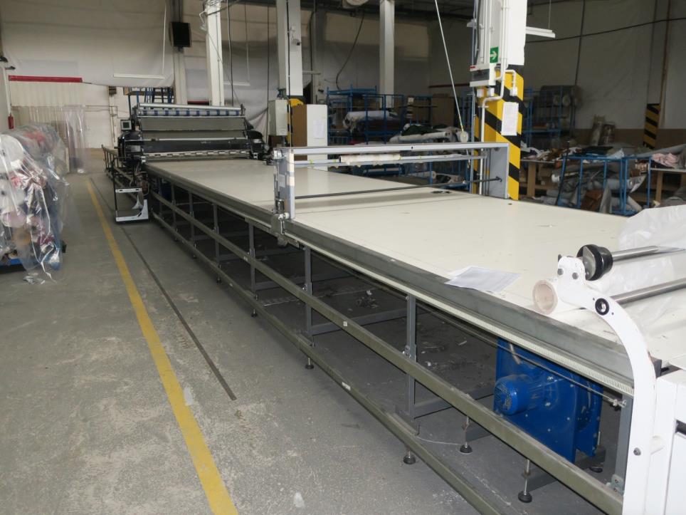 Machines d´une usine de meubles-1