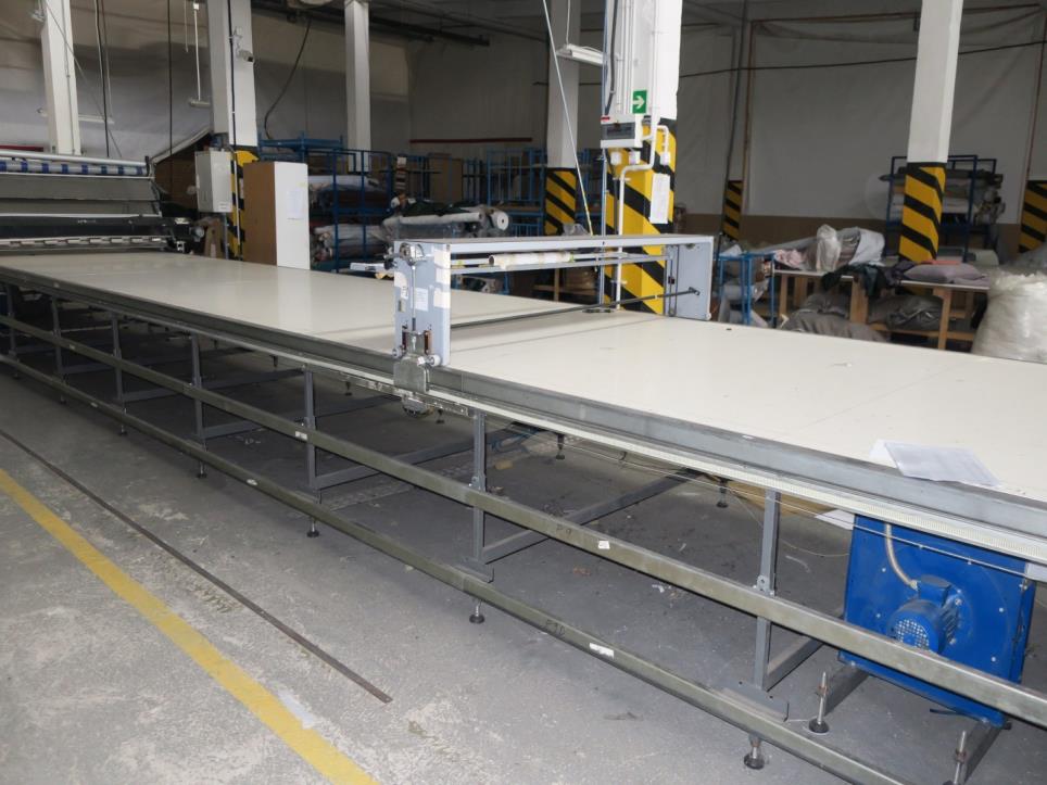 Machines d´une usine de meubles-2