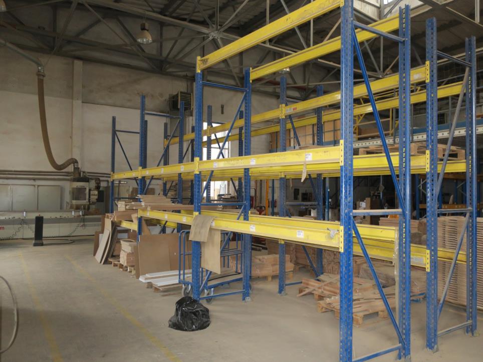 Machines d´une usine de meubles-4