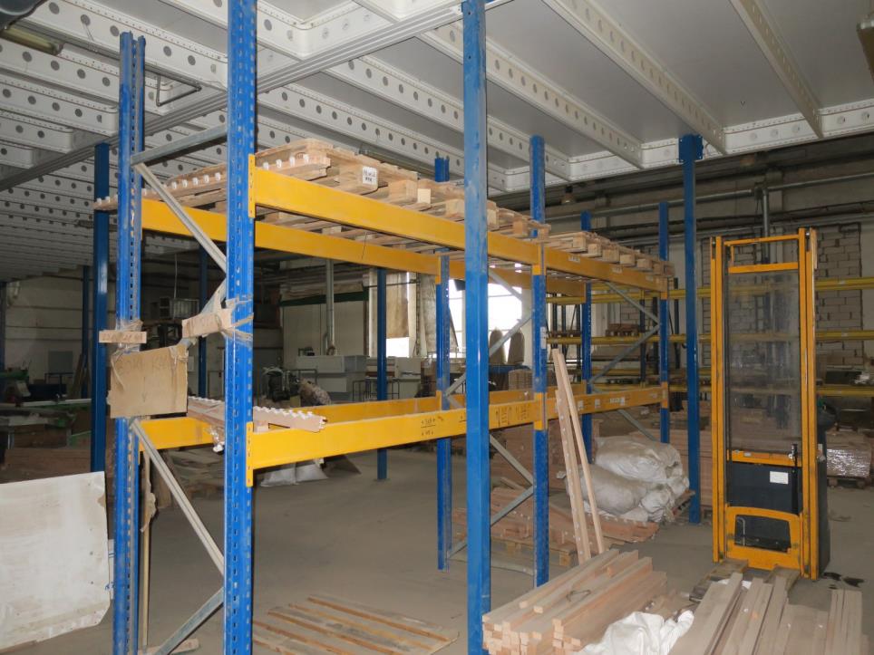 Machines d´une usine de meubles-5