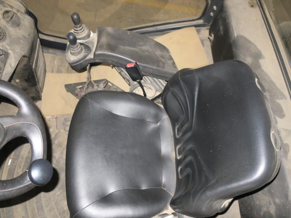 Maschinen einer Möbelfabrik-6