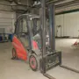 thumbnail-Máquinas en una fábrica de muebles-1