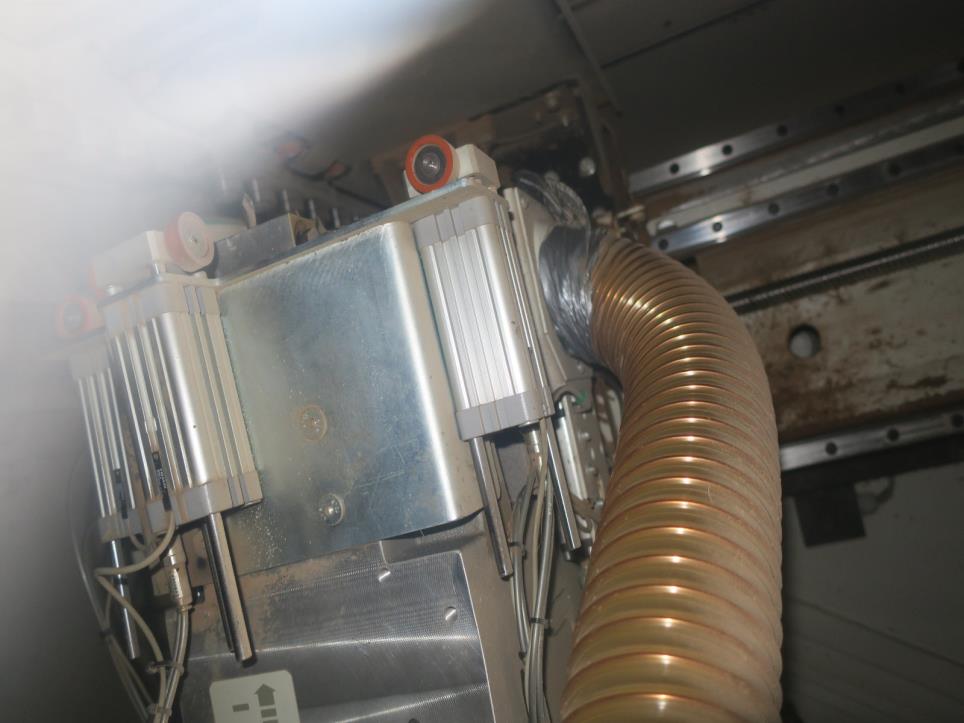 Machines d´une usine de meubles-4