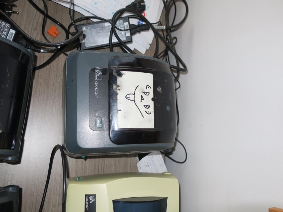 Stroji v tovarni pohištva-8