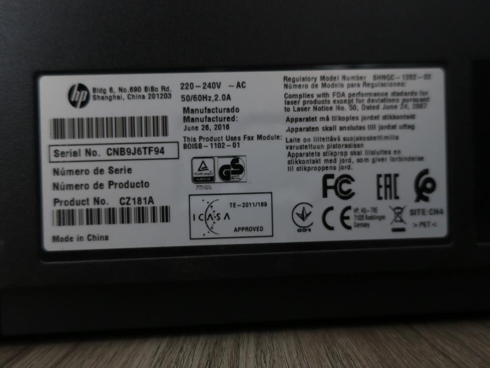 Stroje v továrně na nábytek-5