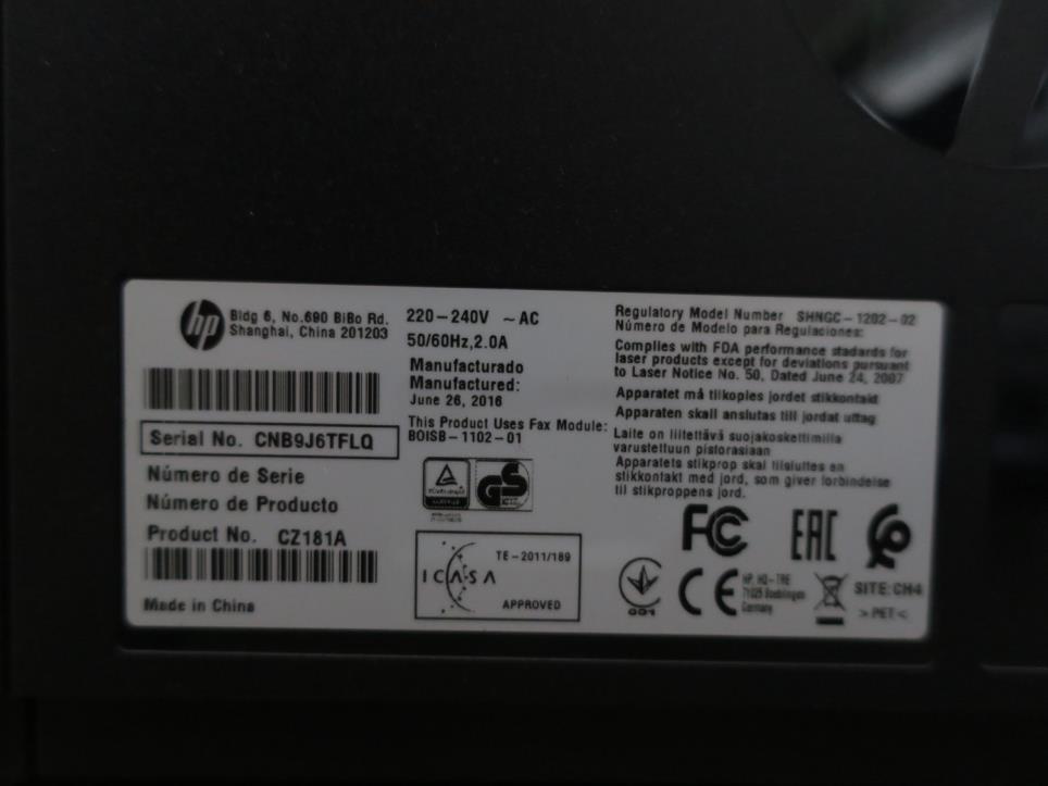 Stroje v továrně na nábytek-6