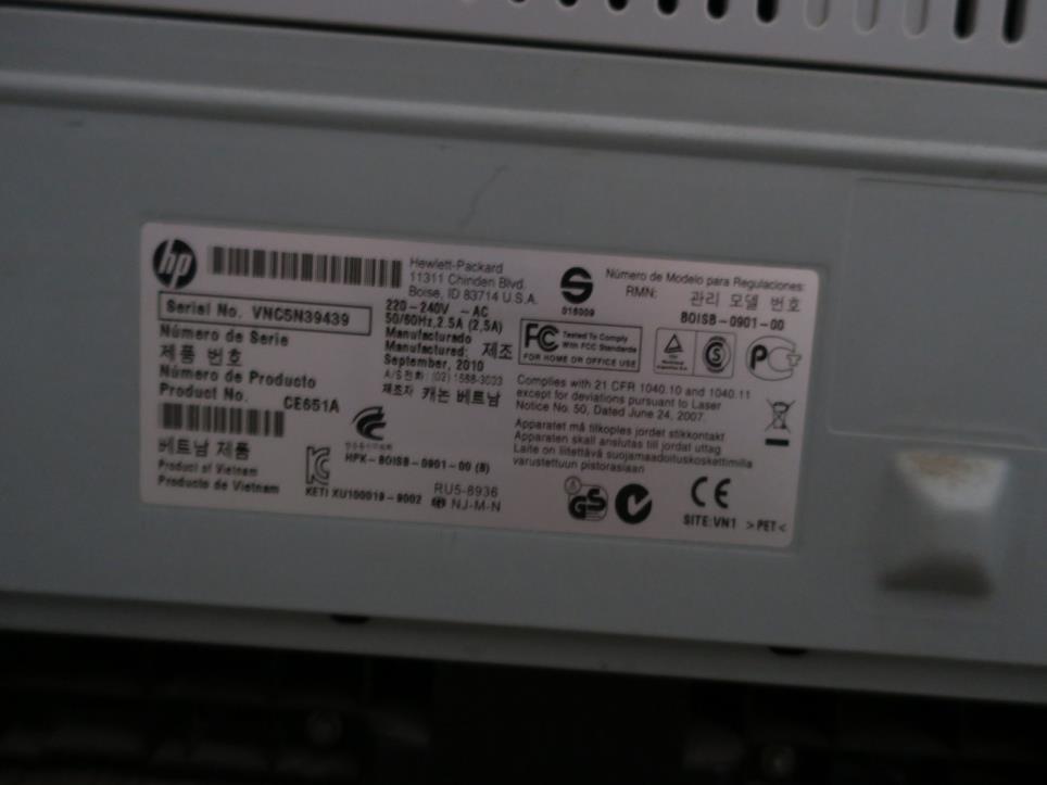 Stroji v tovarni pohištva-3