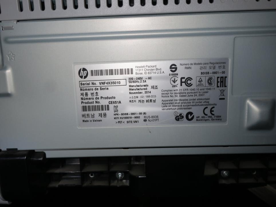 Stroji v tovarni pohištva-8