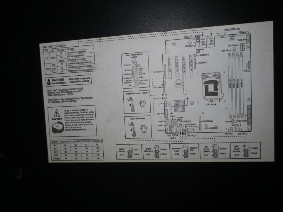 Stroje v továrně na nábytek-4