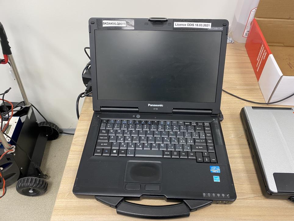 Industrial robots, metalworking machines as well as measuring and testing devices-1