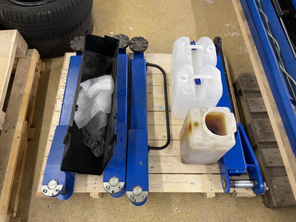 Roboty przemysłowe, maszyny do obróbki metalu, urządzenia pomiarowe i testujące itp.-2