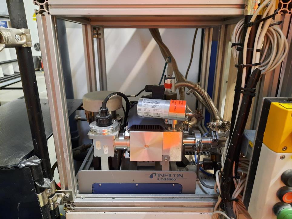 Urzadzenia z zakladu produkujacego gazomierze-5