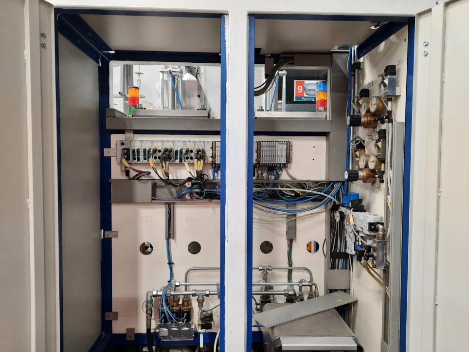 Urzadzenia z zakladu produkujacego gazomierze-7