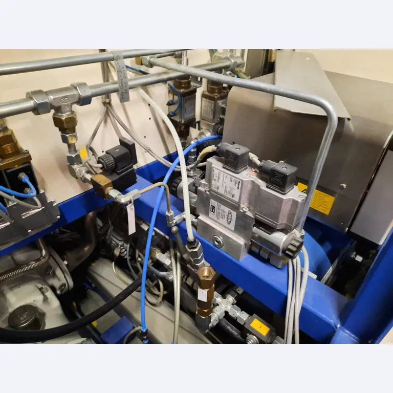 Máquinas y equipos de una fábrica de contadores de gas-11