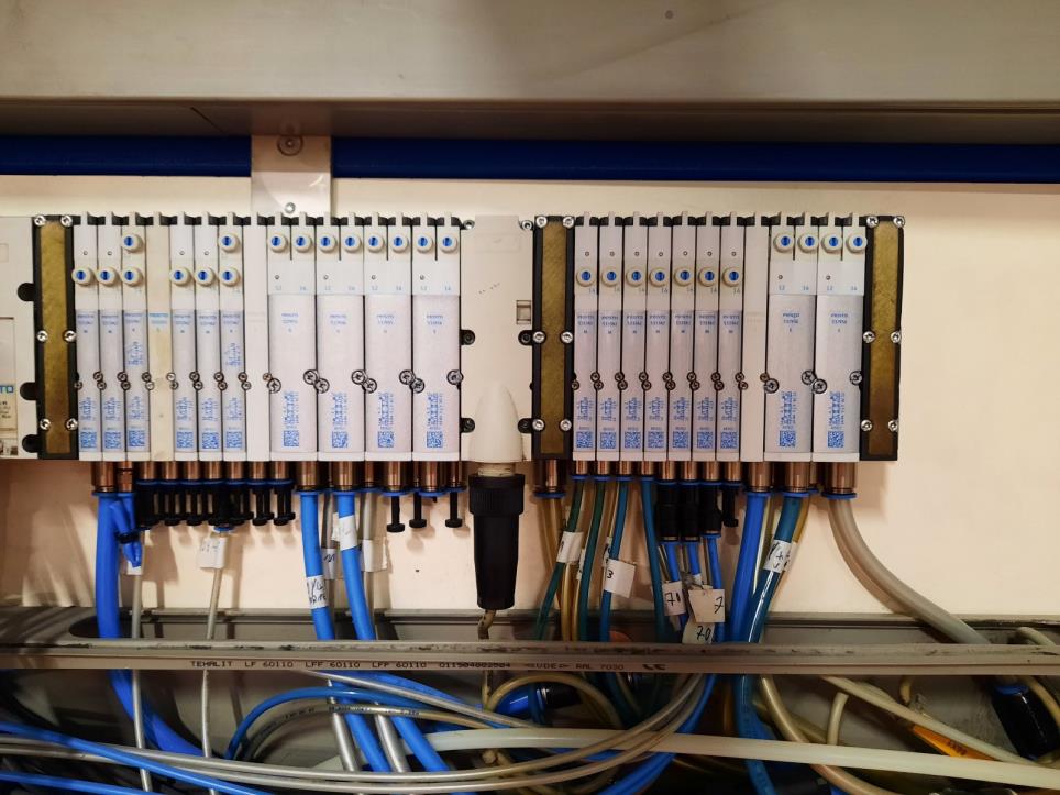 Urzadzenia z zakladu produkujacego gazomierze-14