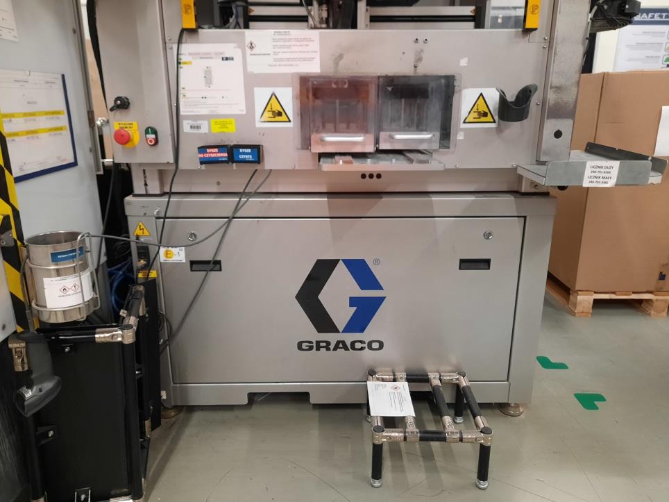 Urzadzenia z zakladu produkujacego gazomierze-4