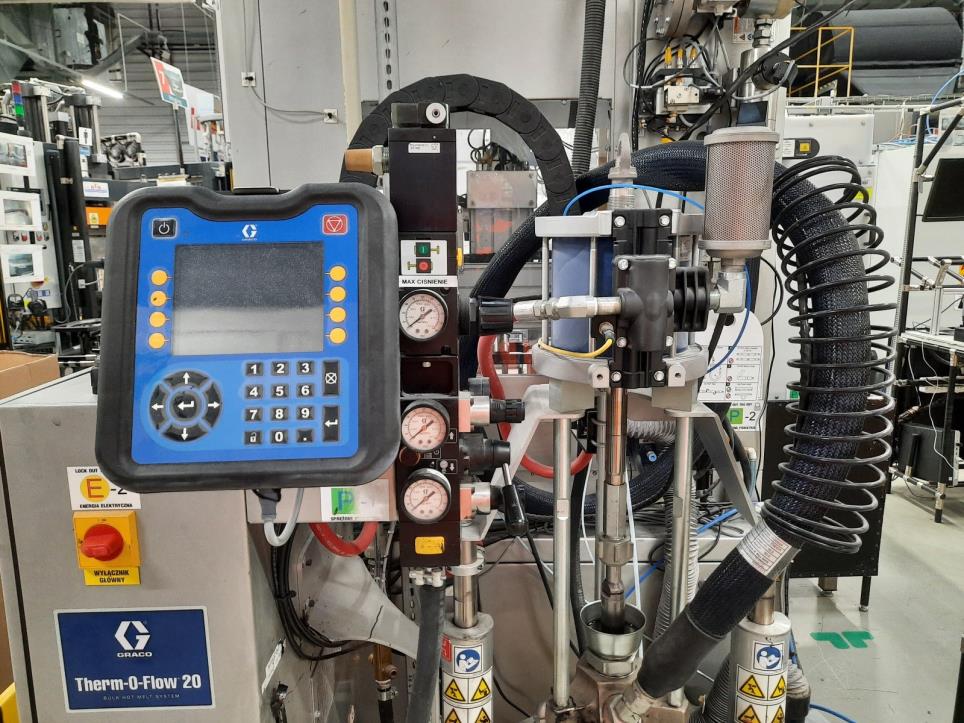 Urzadzenia z zakladu produkujacego gazomierze-6