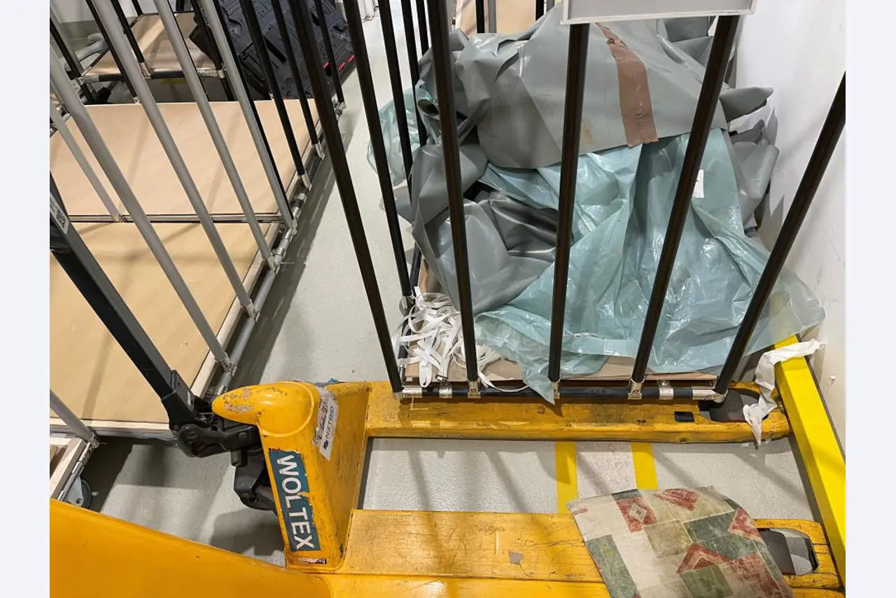 Maschinen und Geräte eines Herstellers für Gaszähler-1