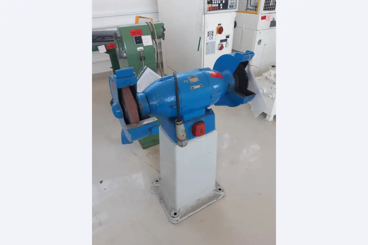 Piezas de recambio y máquinas usadas-1