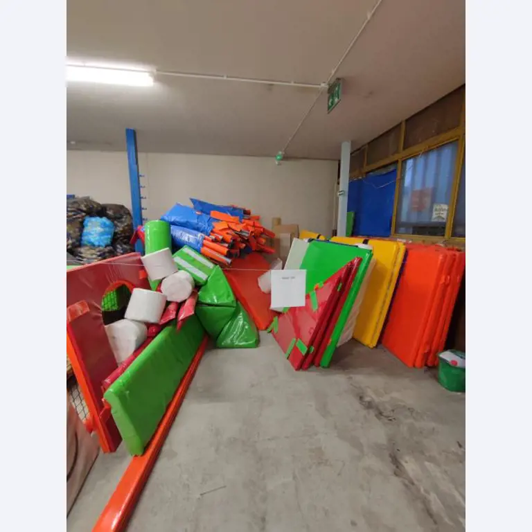 Construcción en bastidor de un parque infantil cubierto con accesorios, Monkey Grove, pista Ninja, "esponjas" de juegos blandos-14